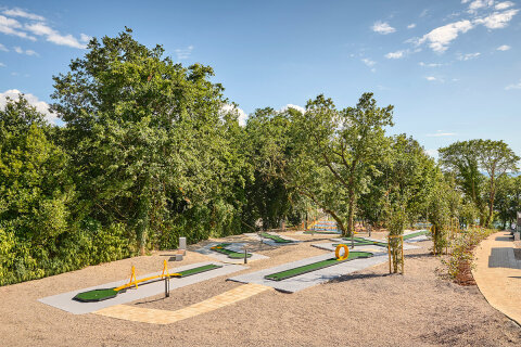 Aminess Atea Camping Resort***** - minigolf, Njivice, ostrov Krk, Chorvatsko