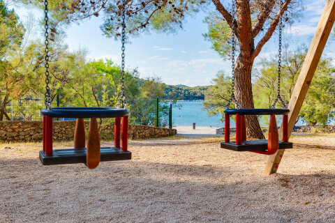 Resort Jezera Lovišća - dětské hřiště, ostrov Murter, Chorvatsko