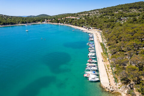 Resort Jezera Lovišća - zátoka Lovišća, ostrov Murter, Chorvatsko