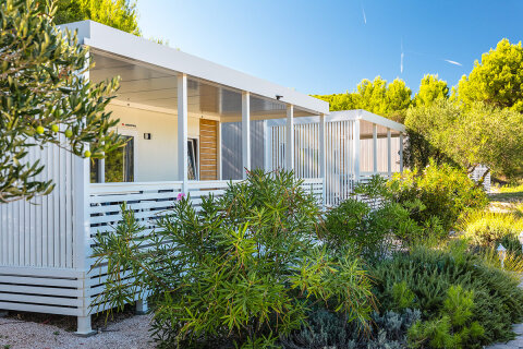 Resort Jezera Lovišća - mobilhome Premium, ostrov Murter, Chorvatsko