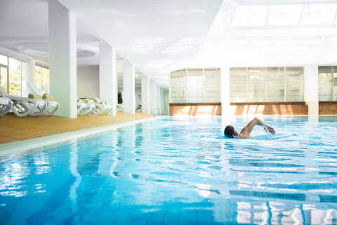 Aminess Laguna Maradiso Hotel*** - vnitřní bazén v sousedním hotelu Maestral (za poplatek), Novigrad - Cittanova, Istrie, Chorvatsko