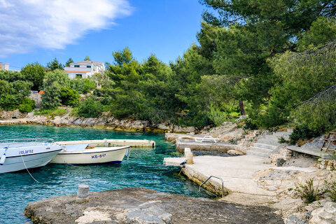 Prázdninový dům Mali Raj - pláž pod domem, ostrov Drvenik Veli, Chorvatsko