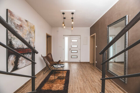 Prázdninový dům Grace - hala a schodiště, Jadranovo, Crikvenická riviéra, Chorvatsko