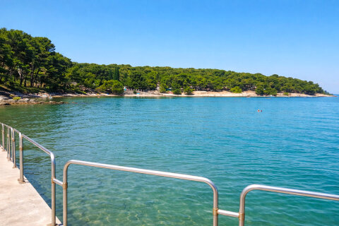 Prázdninový dům Chiara - oblázková pláž Guvnina 260 m od domu, Premantura, Istrie, Chorvatsko