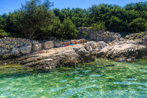 Prázdninový dům Mila - divoká pláž Lakirka v sousední zátoce, ostrov Pag, Chorvatsko