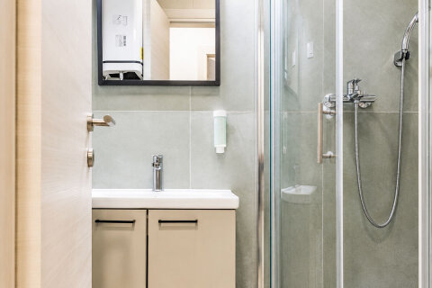 Superior rodinný bungalov pro 2–5 osob, Holiday Village Sagitta***, Lokva Rogoznica, Omišská riviéra, Chorvatsko