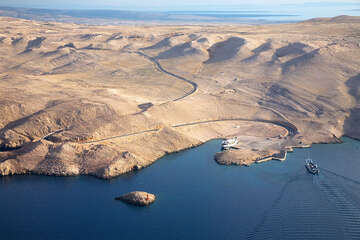 Chorvatsko, ostrov Pag, Velebitský kanál, trajekt, Žiglijen