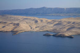 Chorvatsko, ostrov Pag, Velebitský kanál