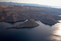 Chorvatsko, ostrov Pag, Velebitský kanál