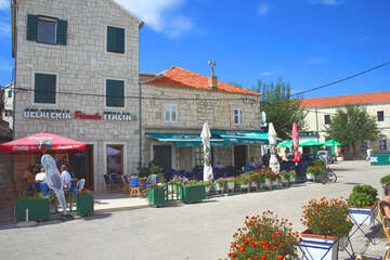 Primošten - restaurace, Chorvatsko