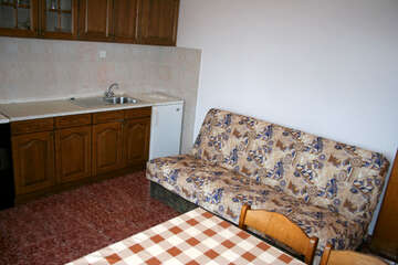 Apartmány Paško: apartmán A1 pre 2-4 osoby, <br />
prízemie