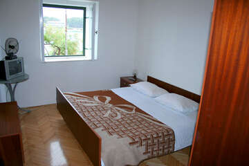 Apartmány Paško: apartmán A1 pre 2-4 osoby, <br />
prízemie