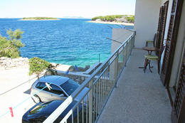 Apartmány Paško: apartmán A4 pre 4-7 osôb, <br />
1. poschodie