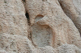 Skály v kaňonu Ručica, ostrov Pag, Chorvatsko