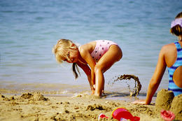 Písečná pláž Planjka, Stará Novalja, ostrov Pag, Chorvatsko