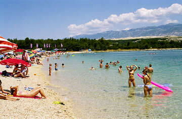 Pláž Zrče, Novalja, ostrov Pag, Chorvatsko